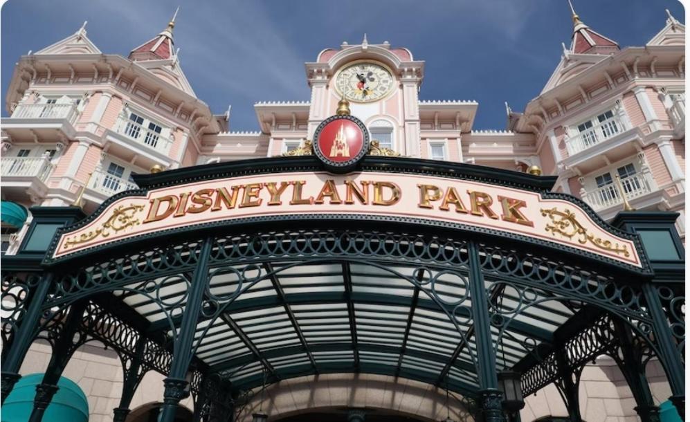 L'Escapade Enchantee Paris-Disneyland Noisy-le-Grand Luaran gambar